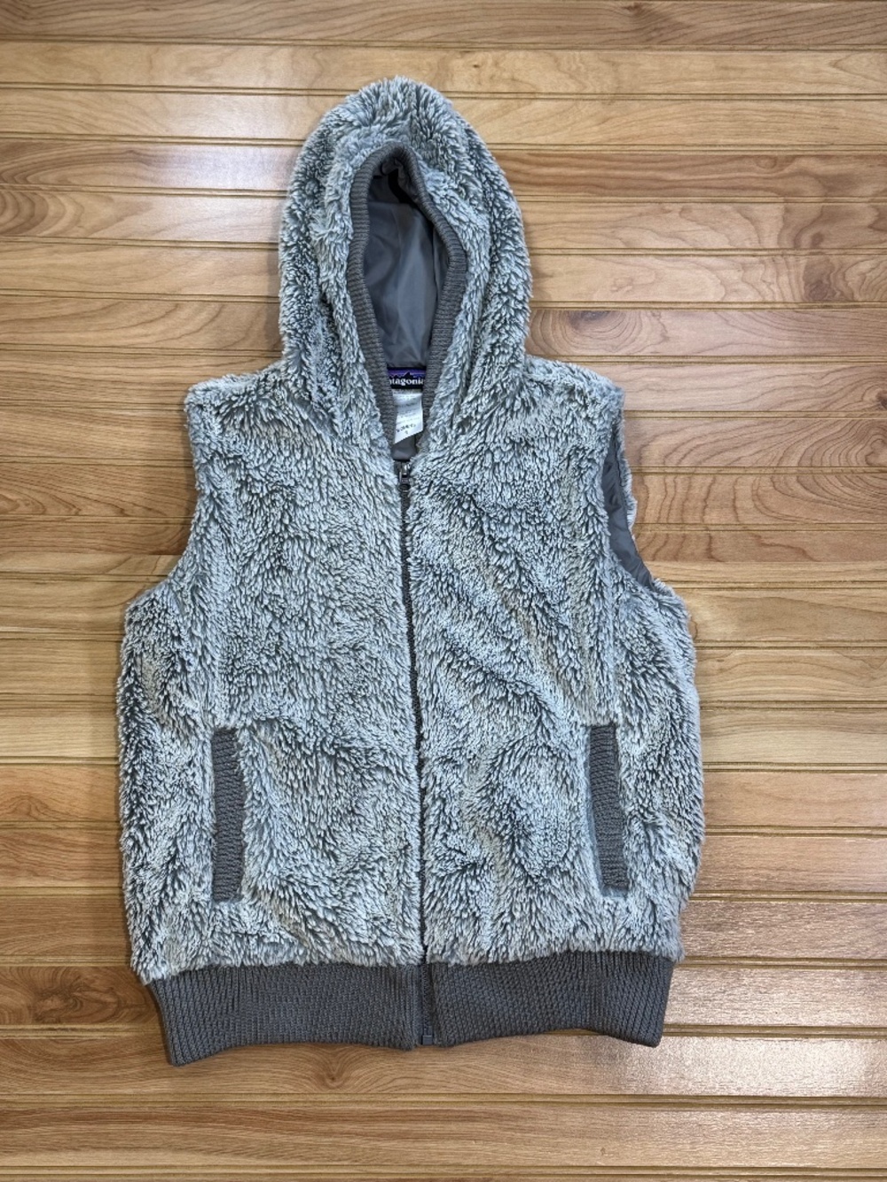 EUC Patagonia Grey Vest - Small